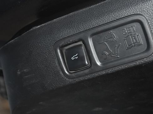 Used 2019 Lincoln Navigator Reserve AWD/4WD image 34