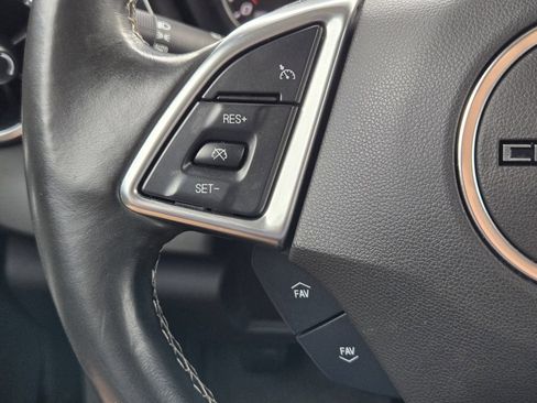 Used 2023 Chevrolet Camaro LT RWD image 30