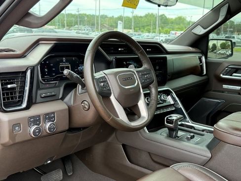 Used 2024 GMC Sierra 1500 Denali w/ Denali Reserve Package image 16