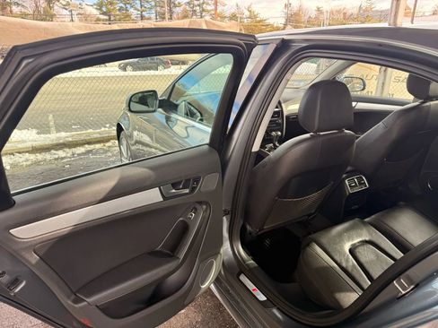 Used 2016 Audi A4 2.0T Premium Plus w/ Technology Package image 17