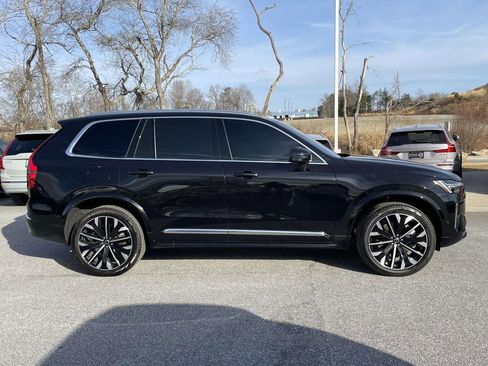 Used 2025 Volvo XC90 T8 Ultra image 29