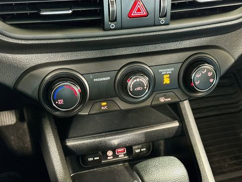 Used 2021 Kia Forte LXS image 19