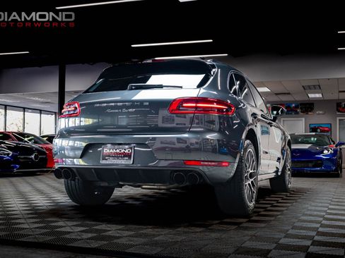 Used 2018 Porsche Macan Turbo image 26