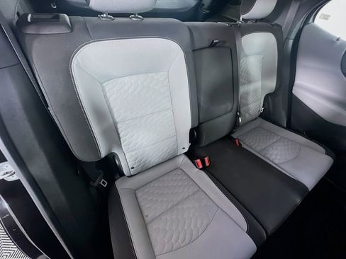 Used 2019 Chevrolet Equinox LS image 24