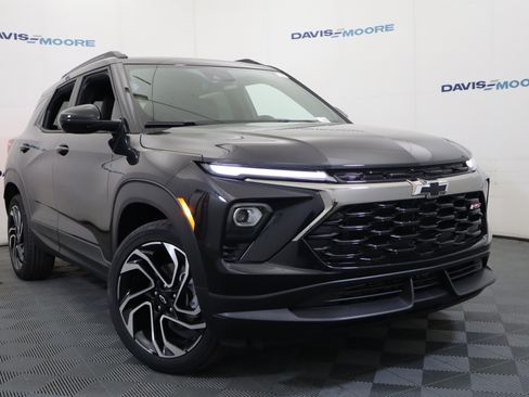 New 2026 Chevrolet TrailBlazer RS w/ Convenience Package image 3