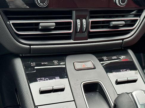 Certified 2024 Porsche Macan S image 21