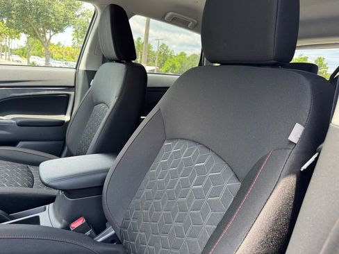 New 2025 Mitsubishi Outlander Sport LE image 30