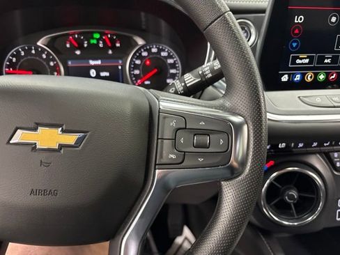Used 2025 Chevrolet Blazer LT FWD image 21