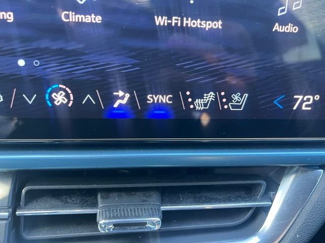 Certified 2024 Chevrolet Equinox EV LT FWD image 22