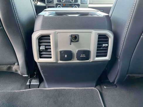 Used 2022 Ford F350 Lariat w/ Lariat Ultimate Package AWD/4WD image 4