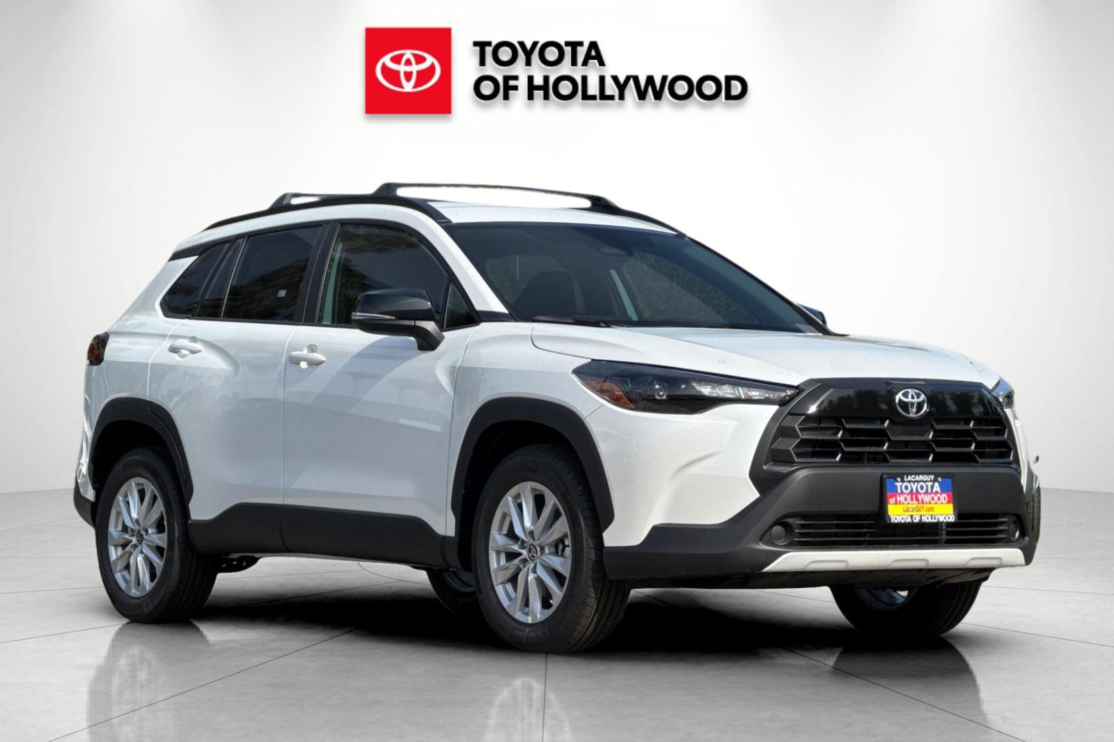New 2026 Toyota Corolla Cross LE w/ Moonroof Package FWD image 2