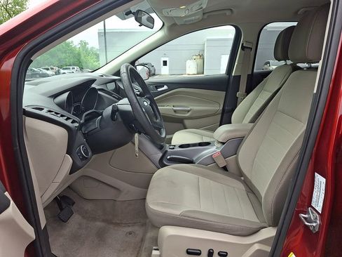Used 2016 Ford Escape SE w/ Equipment Group 201A AWD/4WD image 13