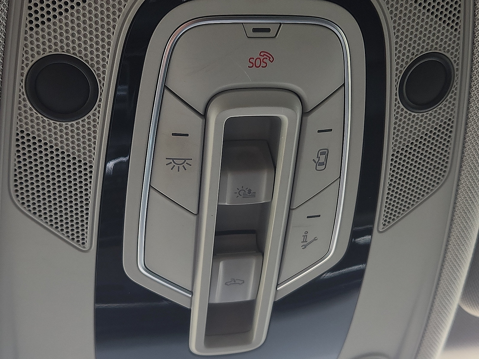 Used 2019 Audi Q8 Premium Plus w/ Premium Plus AWD/4WD image 22