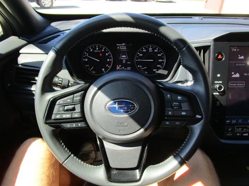 Used 2025 Subaru Forester Premium AWD/4WD image 12