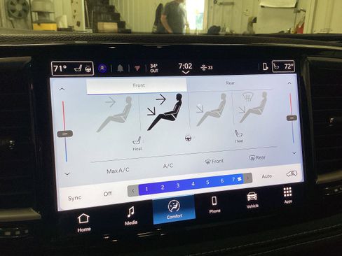 New 2026 Chrysler Pacifica Select image 26