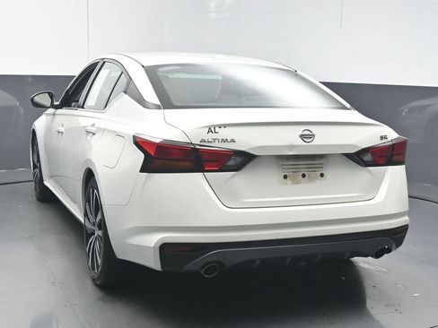 Used 2019 Nissan Altima 2.5 SR FWD image 6