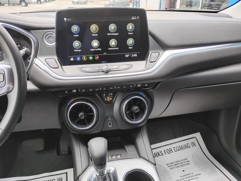 Used 2024 Chevrolet Blazer LT w/ Convenience Package FWD image 8