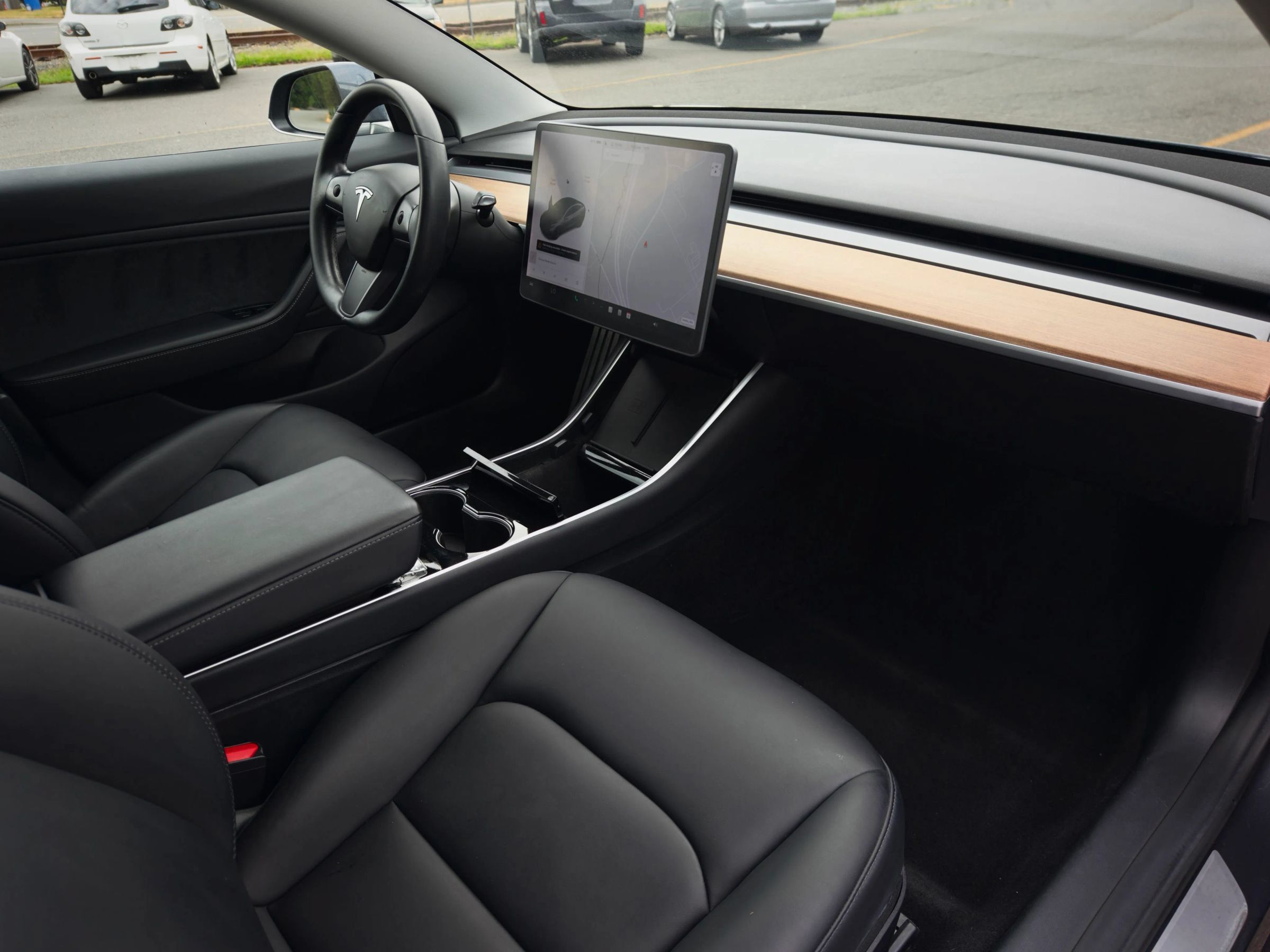 Used 2018 Tesla Model 3 Long Range RWD image 31