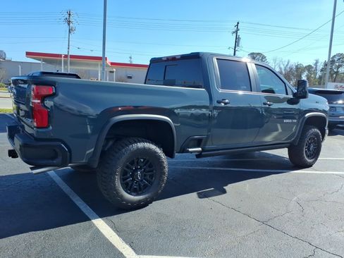 New 2026 Chevrolet Silverado 2500 ZR2 image 3