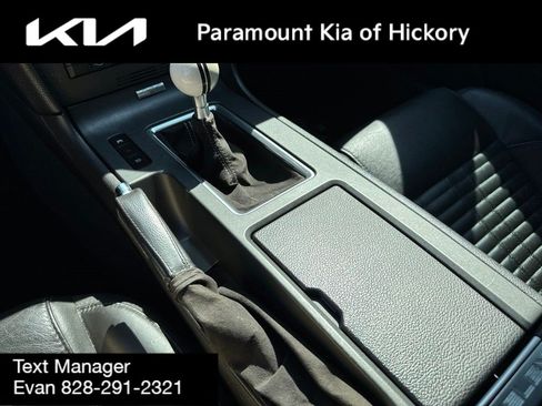 Used 2010 Ford Mustang Shelby GT500 RWD image 28