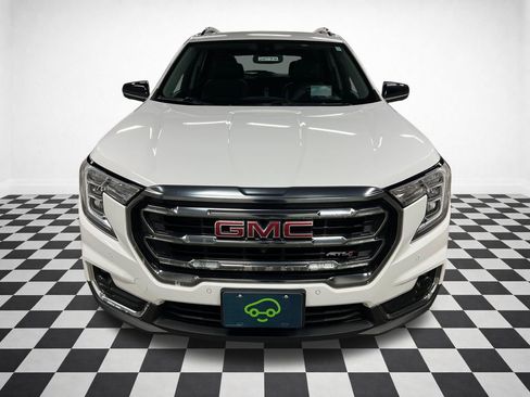 Certified 2022 GMC Terrain AT4 w/ Infotainment Package II AWD/4WD image 4