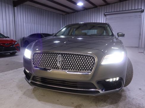 Used 2017 Lincoln Continental Select w/ Technology Package image 44