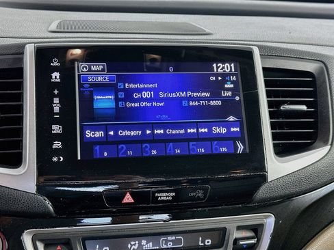 Used 2018 Honda Pilot Elite image 15
