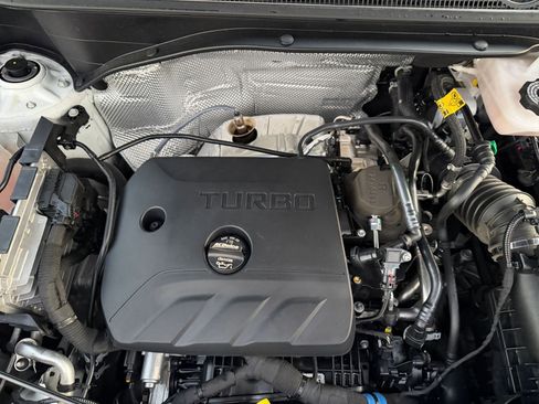 Used 2025 Buick Encore GX Preferred image 30