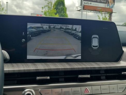 Used 2025 Kia Telluride EX w/ EX Captain's Chair Package FWD image 24