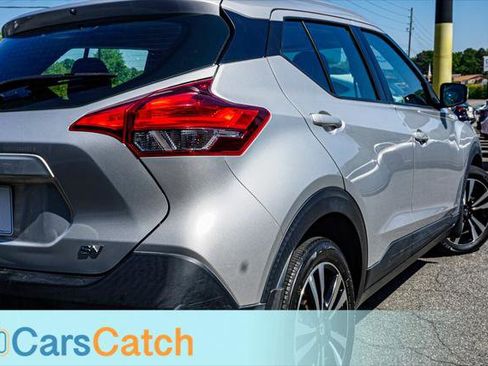 Used 2019 Nissan Kicks SV image 7