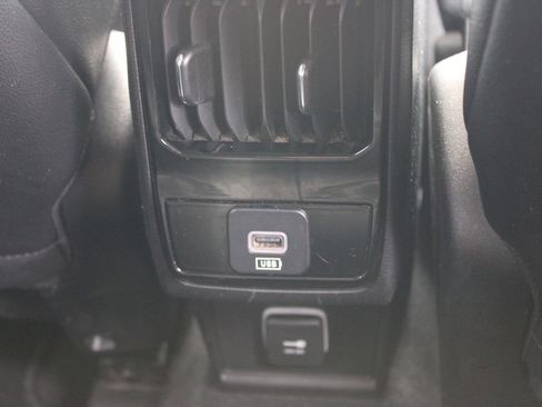 Used 2024 Jeep Compass Latitude AWD/4WD image 29