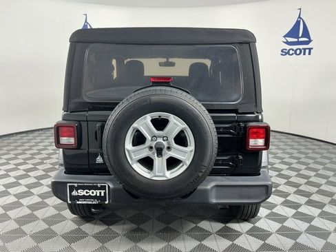 Used 2023 Jeep Wrangler Sport S image 4