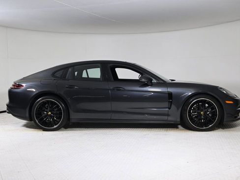 Certified 2020 Porsche Panamera image 8