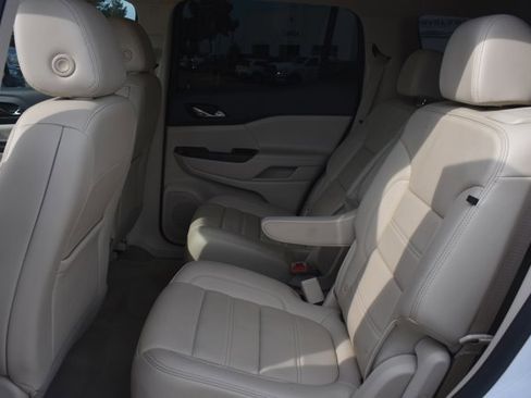 Used 2023 GMC Acadia Denali AWD/4WD image 16