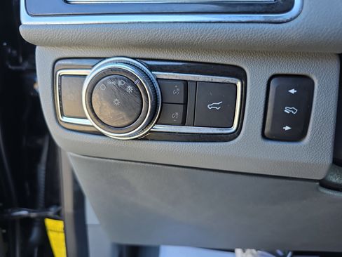 Used 2020 Lincoln Navigator L Reserve w/ Equipment Group 208A Reserve image 25