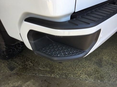 New 2025 GMC Sierra 2500 AT4 w/ AT4 Premium Plus Package image 22