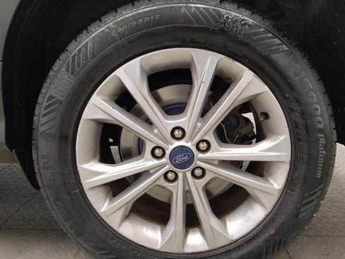 Used 2018 Ford Escape SE FWD image 31