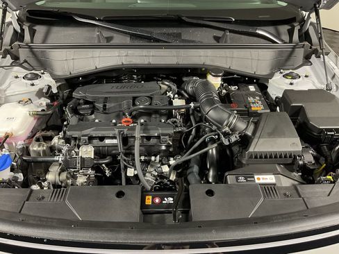 New 2026 Hyundai Kona SEL Premium AWD/4WD image 8