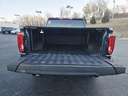 Used 2023 GMC Sierra 1500 SLT w/ SLT Premium Plus Package image 17