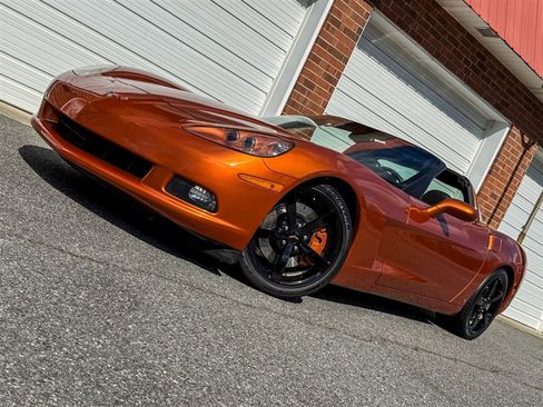 Used 2009 Chevrolet Corvette Coupe w/ Z51 Performance Package image 8
