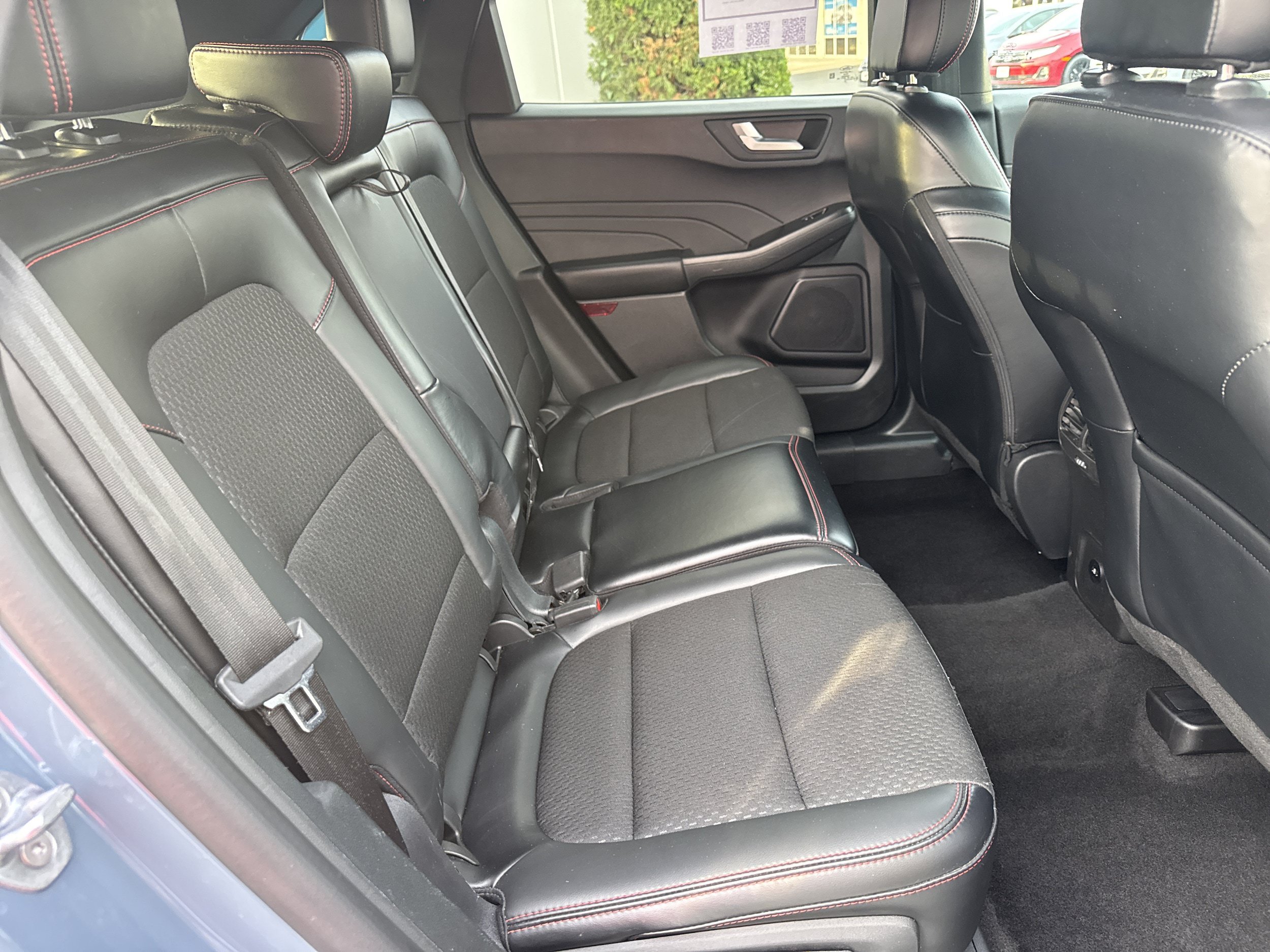 Used 2025 Ford Escape ST-Line Select AWD/4WD image 12