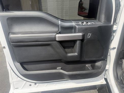 Used 2019 Ford F150 XLT w/ Equipment Group 302A Luxury image 19