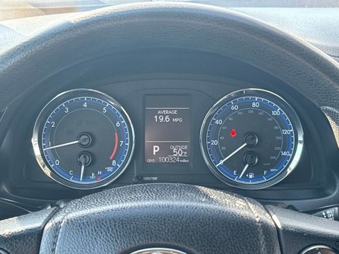 Used 2017 Toyota Corolla LE image 15