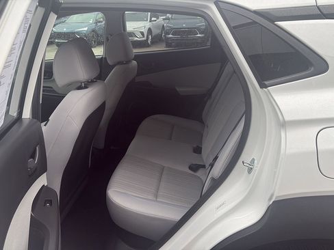 Used 2023 Hyundai Kona SEL AWD/4WD image 16