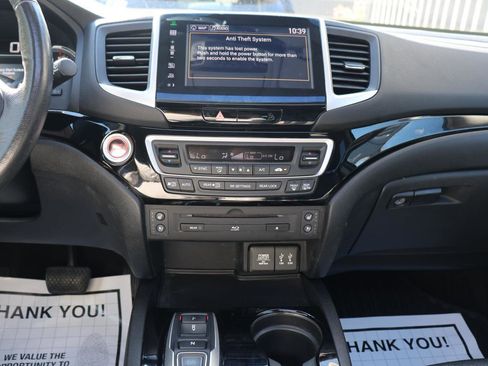 Used 2016 Honda Pilot Touring image 33