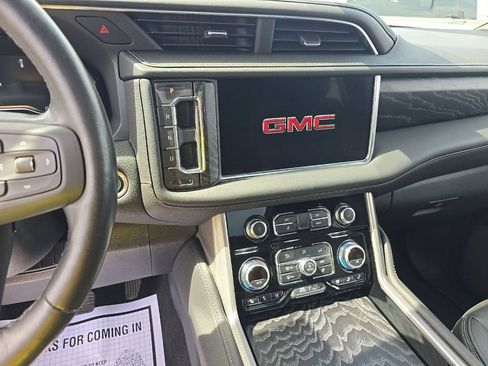 Used 2024 GMC Yukon Denali w/ Advanced Technology Package AWD/4WD image 13