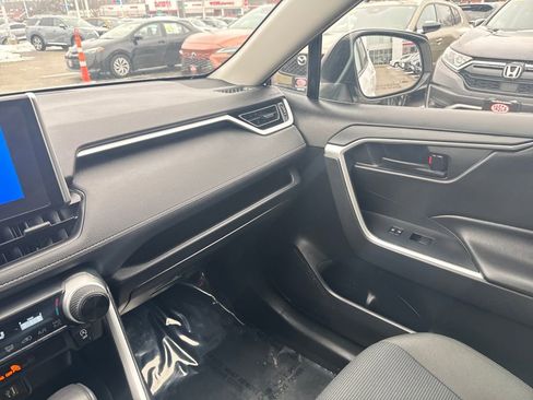 Used 2023 Toyota RAV4 LE image 27