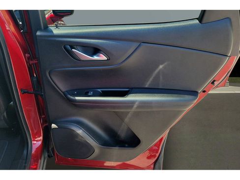 Used 2022 Chevrolet Blazer RS w/ Enhanced Convenience Package FWD image 25