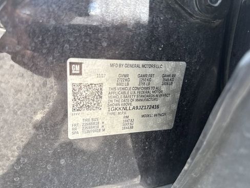 Used 2018 GMC Acadia SLE w/ LPO, Floor Liner Package image 27