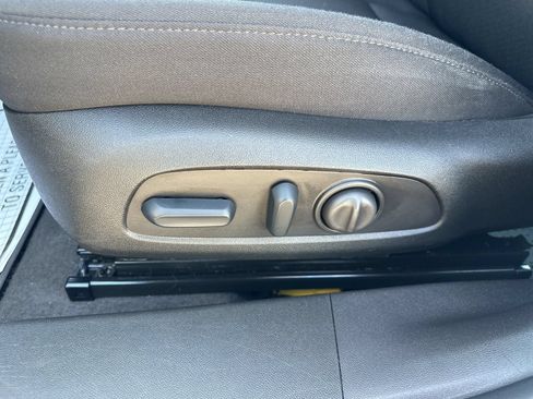 Used 2024 Chevrolet Malibu LT FWD image 12